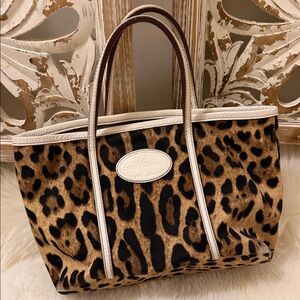 Dolce & Gabbana Leopard Print Tote Welcome Summer with this Gorgeous Bag❣️